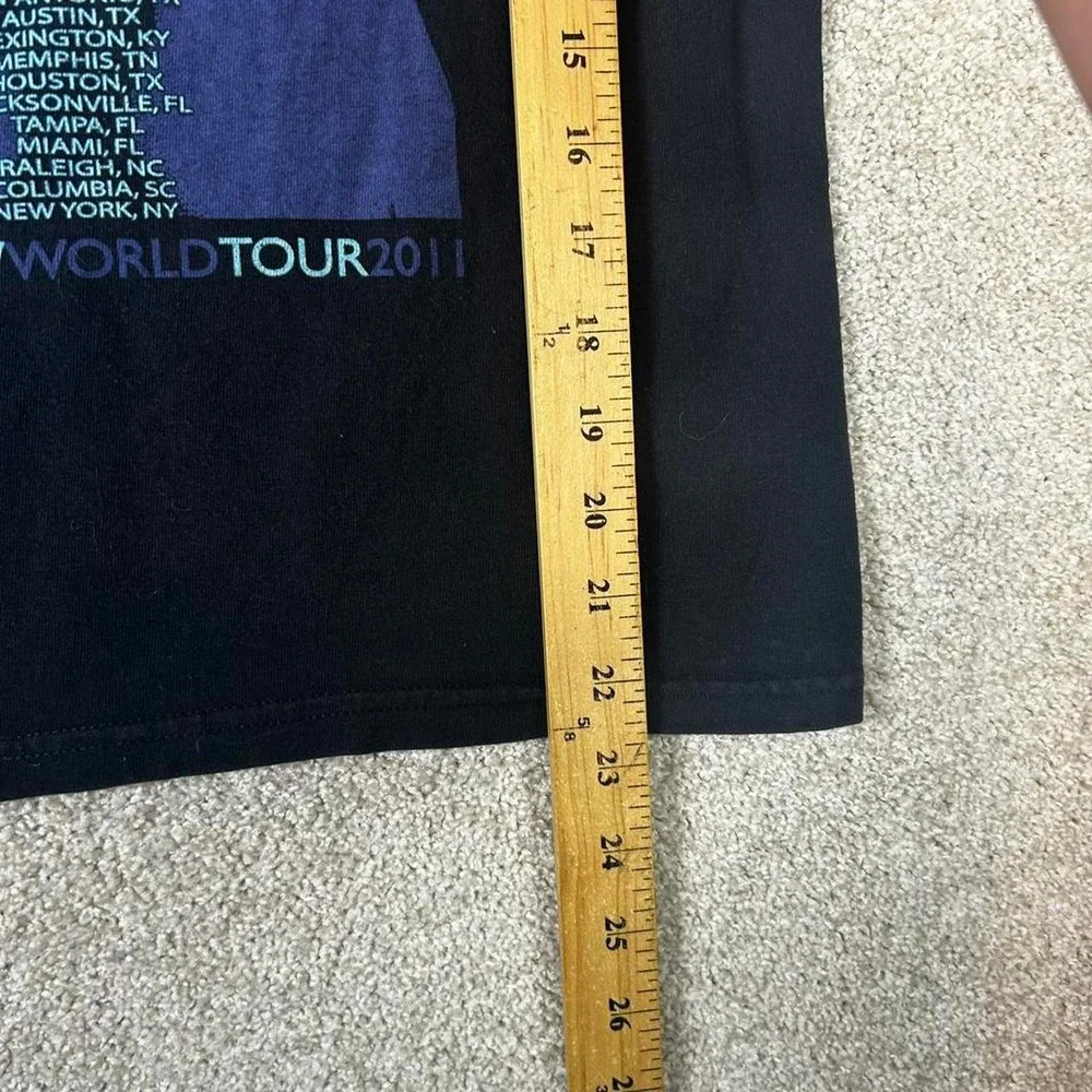 Vintage Taylor Swift Speak now world tour black music t-shirt Youth M